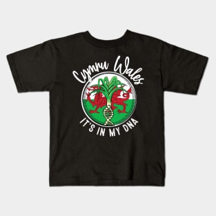 Wales - It's in my DNA. Welsh leek with a DNA strand on the flag of Wales design Kids T-Shirt